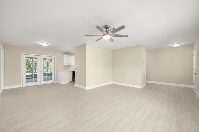 Building Photo - 4119 Tangier St