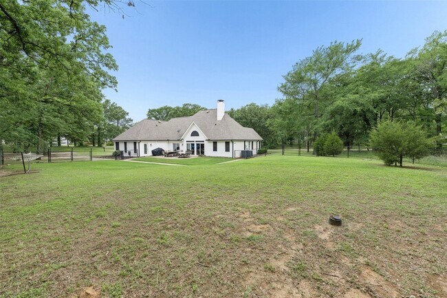 Building Photo - 109 Enchanted Dr
