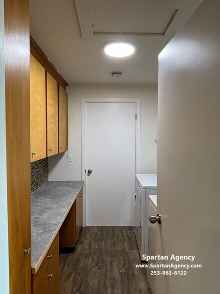 Building Photo - 2405 S Meridian