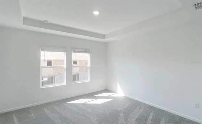 Building Photo - 2562 Skyline Lp