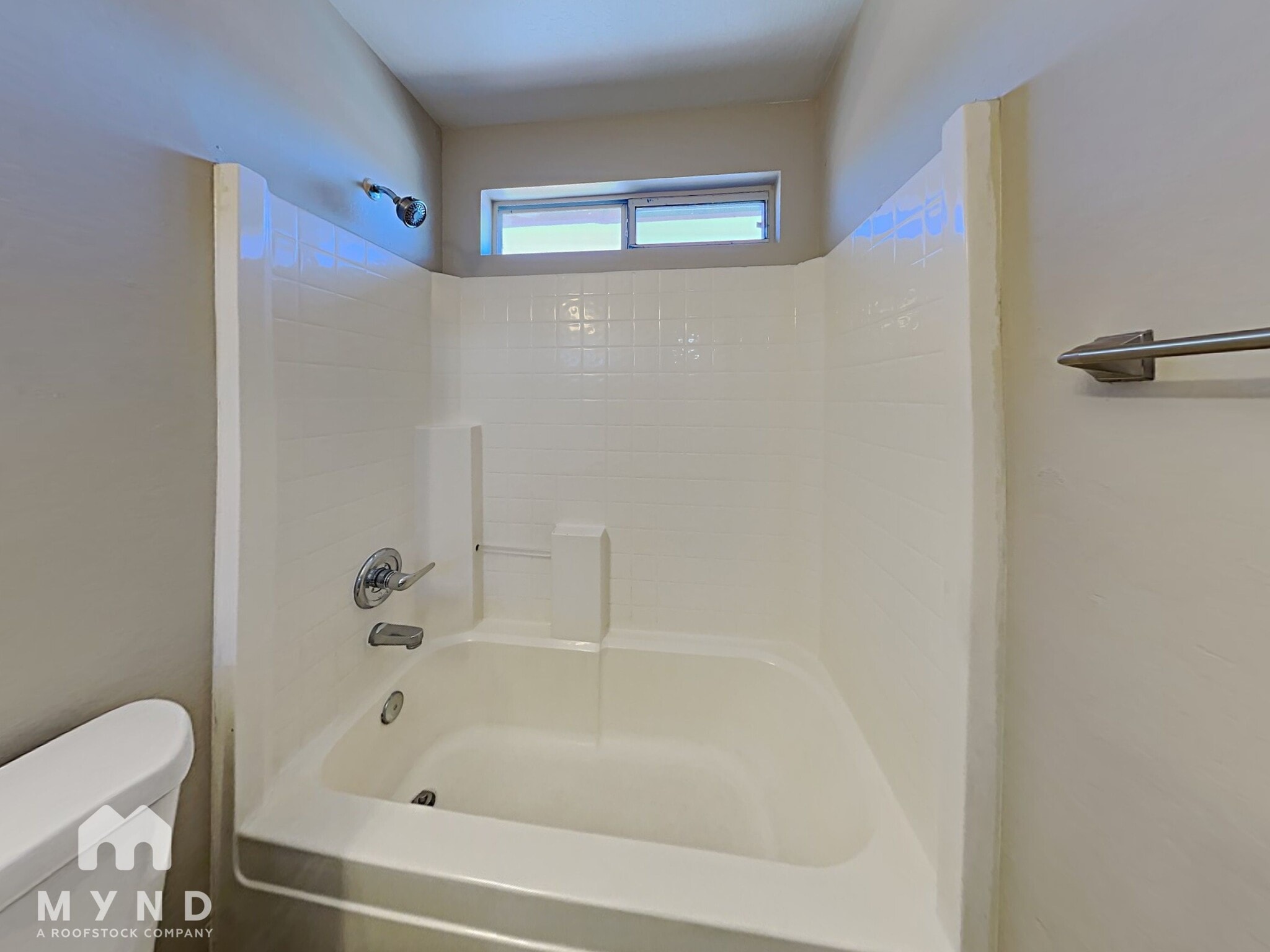 Building Photo - 12105 W Flores Dr