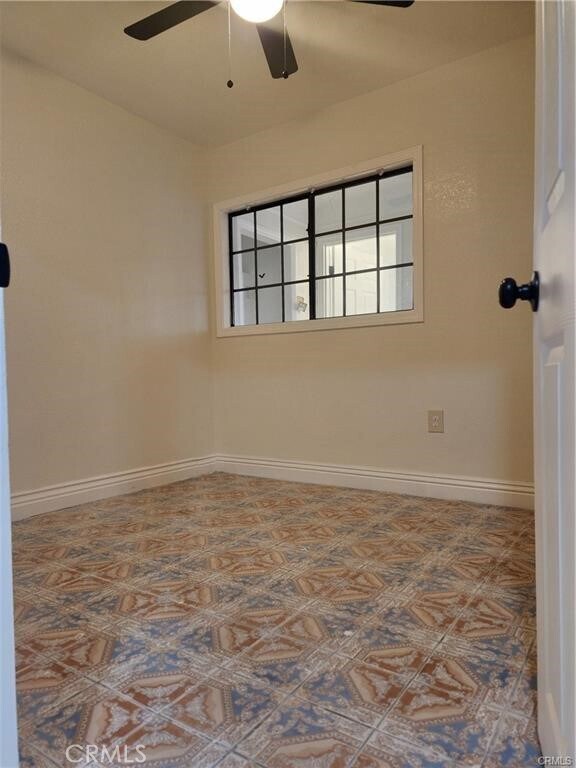 Building Photo - 13402 S Willowbrook Ave