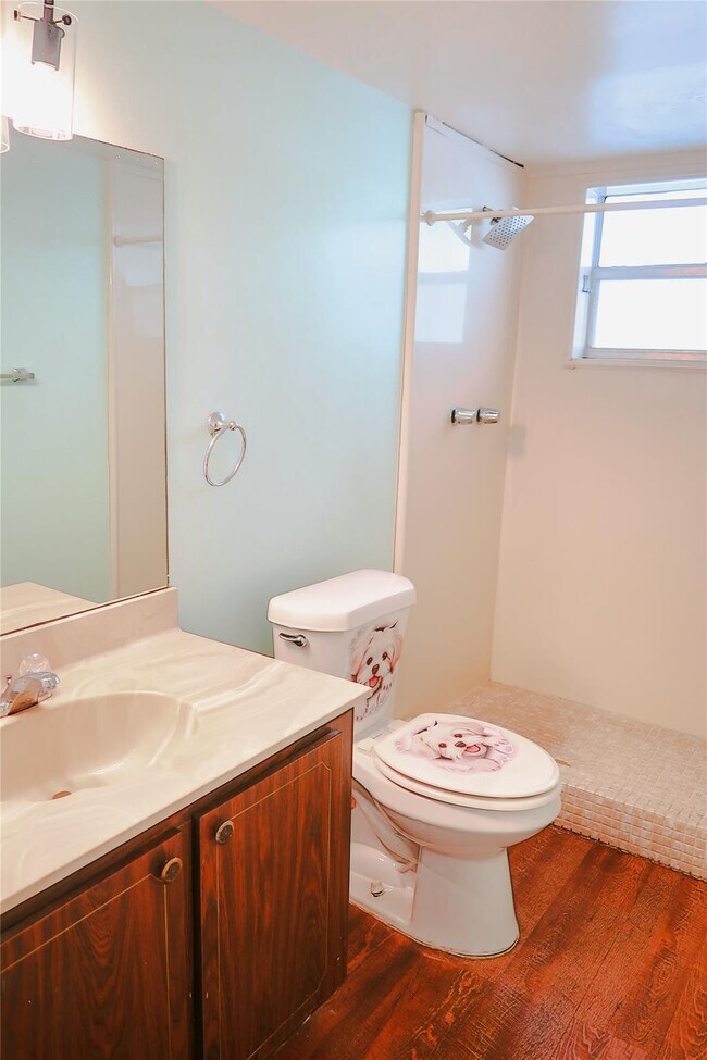 Building Photo - 8351 Sands Point Blvd