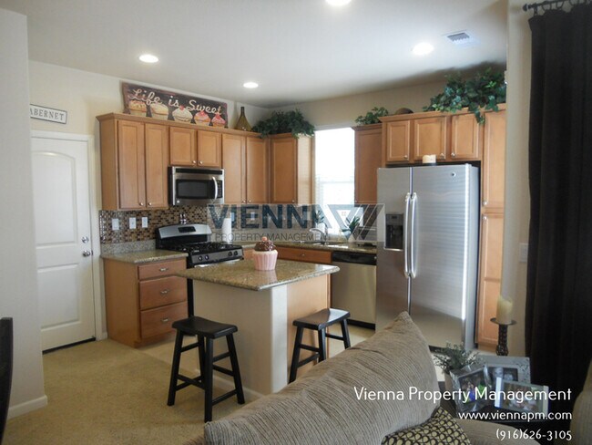 Building Photo - 120 Talmont Cir