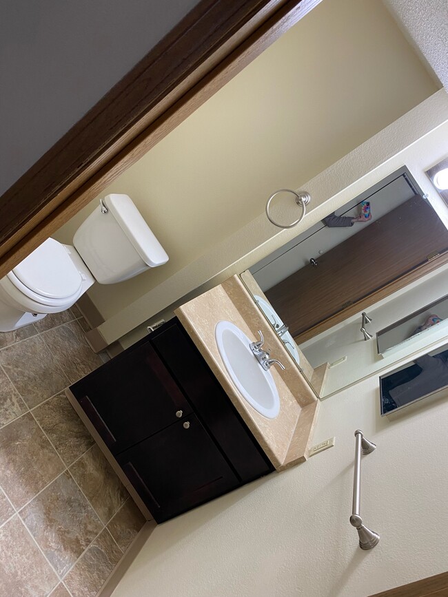 Building Photo - 4360 Maricopa Dr