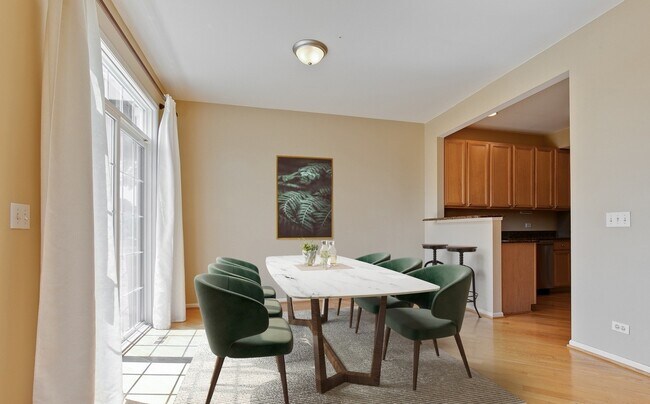 Building Photo - 473 Bay Tree Cir
