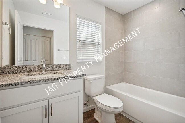 Building Photo - 233 Bird of Paradise Dr