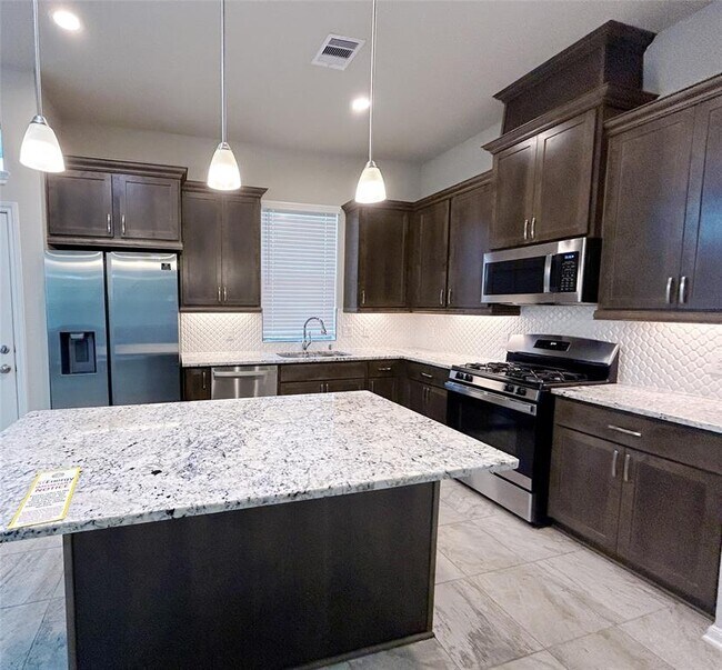 Building Photo - 5019 Pr Ter Ln