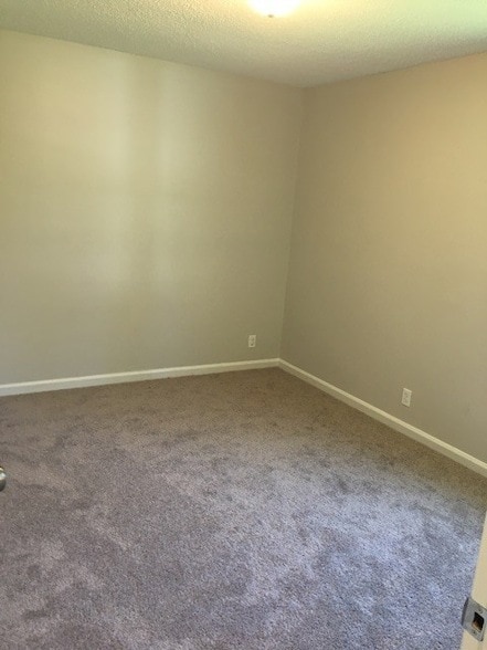 Building Photo - 4823 Shadowlawn Dr