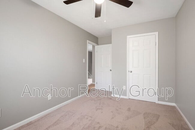 Building Photo - 229 Mannings Ln