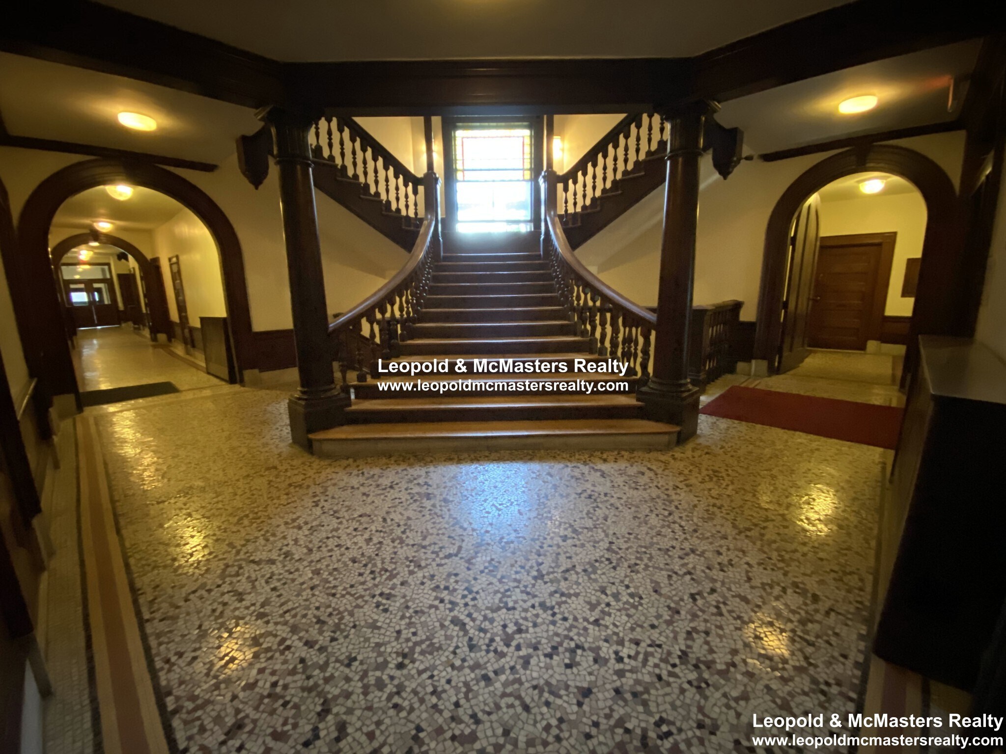 Building Photo - 2 Ware St