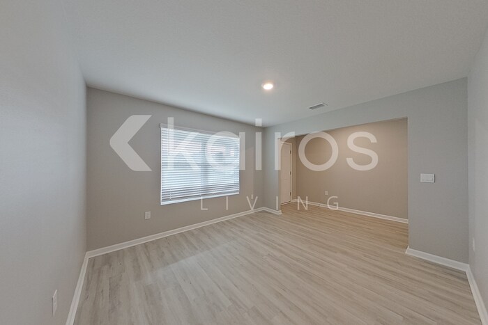 Building Photo - 4820 Malay Cir