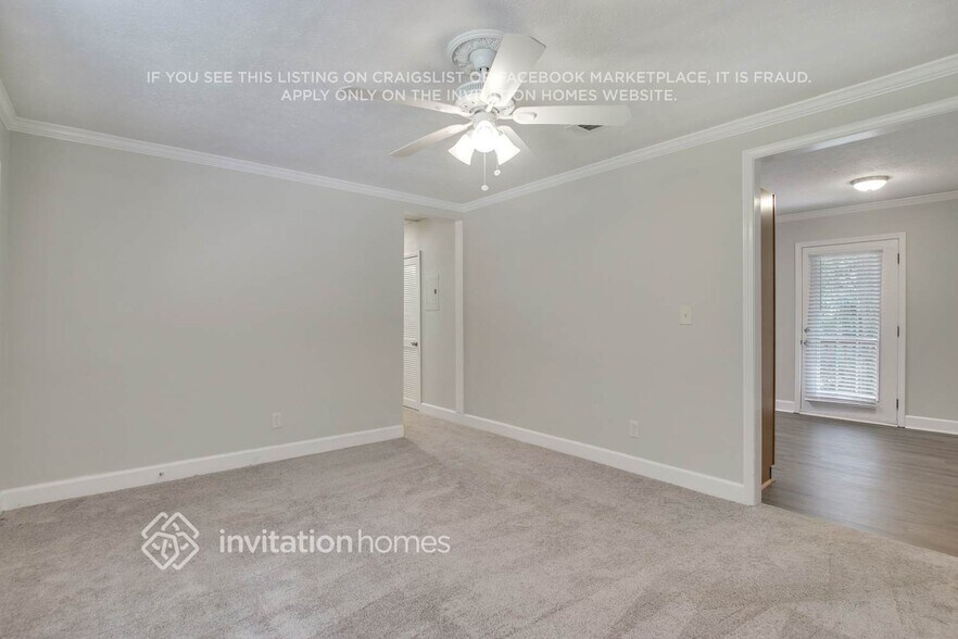 Building Photo - 3552 Meadowview Dr