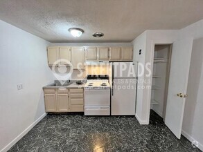 Building Photo - 1 bedroom in Boston MA 02131