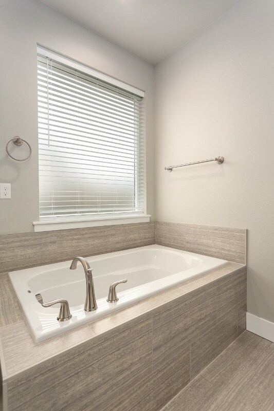 Building Photo - 1094 Chinook Dr