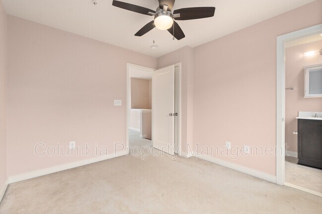 Building Photo - 4516 Kennedy St