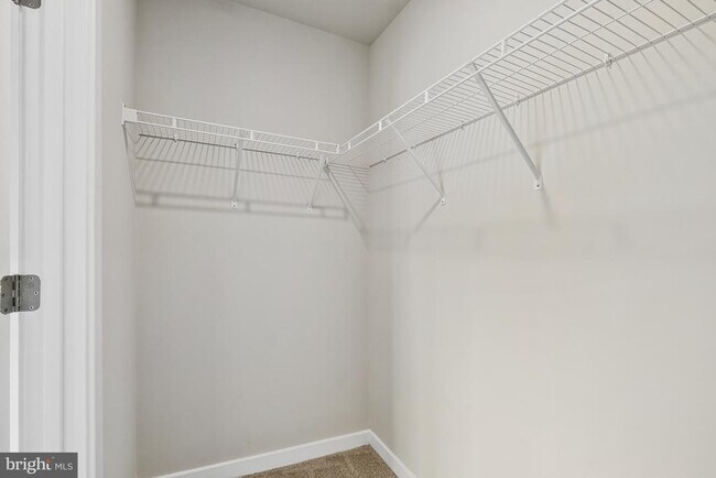 Building Photo - 16640 Green Glade Dr