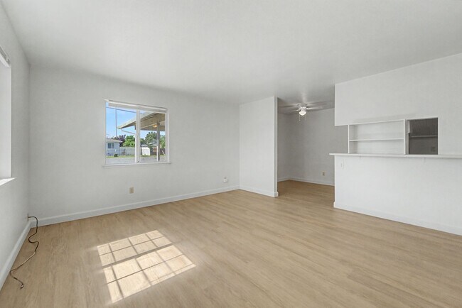 Building Photo - 0289