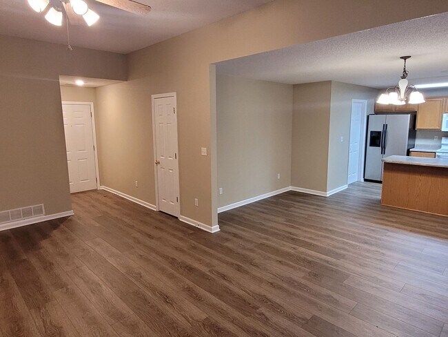 Building Photo - 2409 Bentley Ct