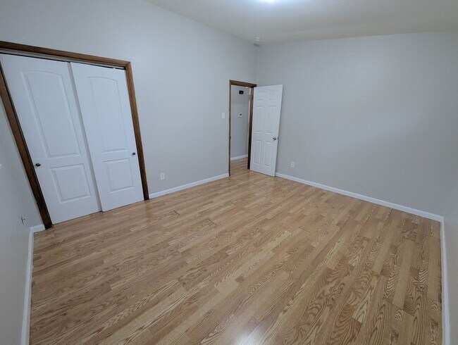 Building Photo - Spanish Lake Stunner