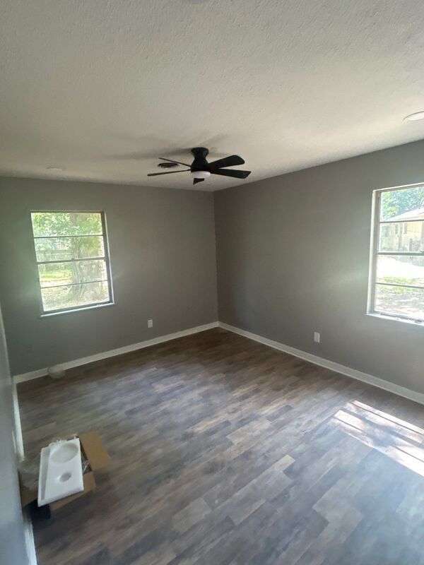 Building Photo - 1114 Garden Park Dr
