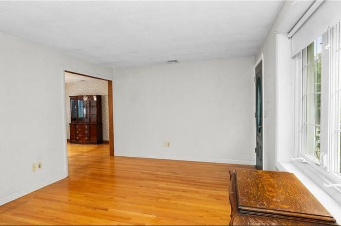 Building Photo - 16 Ingraham St