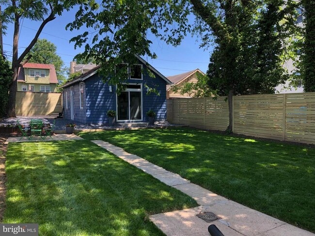 Building Photo - 1209 Gallatin St NW