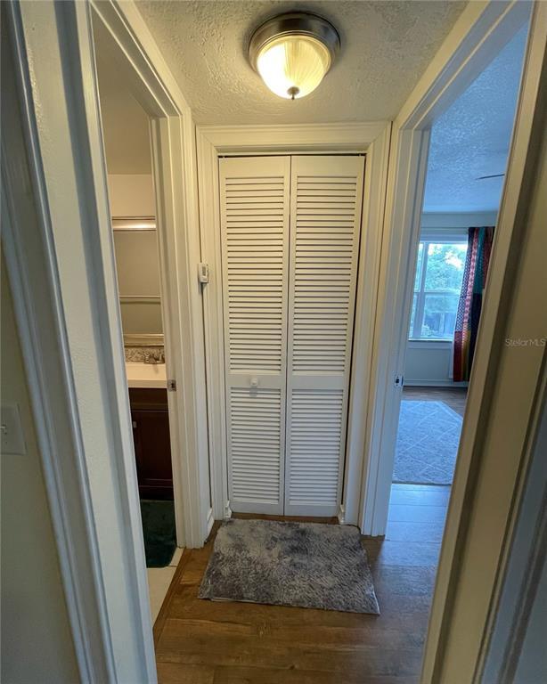 Building Photo - 15215 Amberly Dr