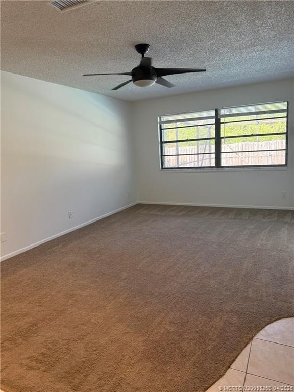 Building Photo - 3096 SE Glasgow Dr