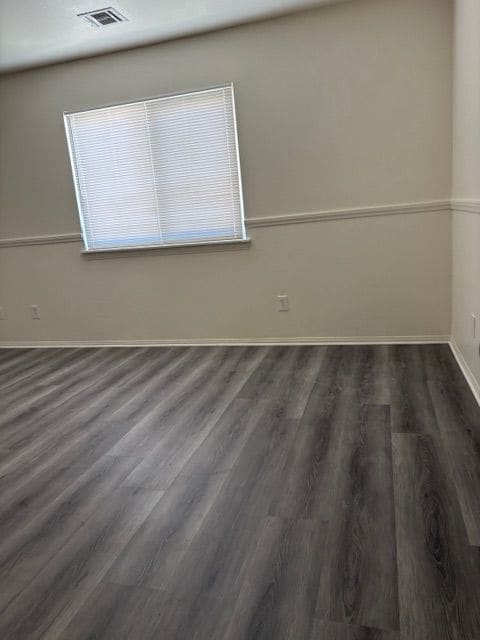 Building Photo - 14256 La Paz Dr