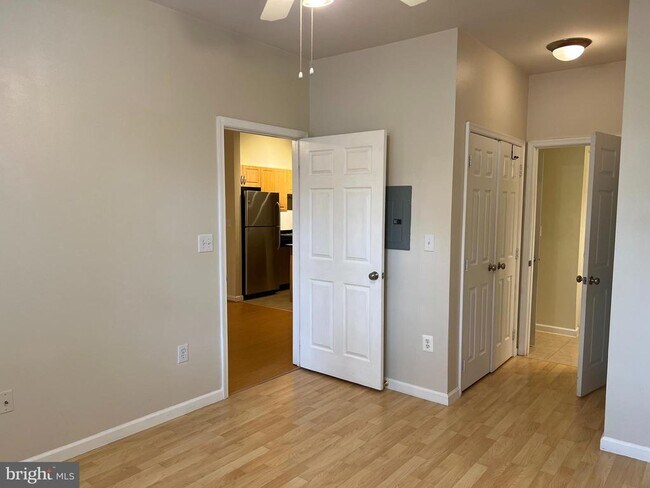 Building Photo - 12905 Centre Park Cir