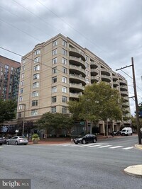 Building Photo - 4801 Fairmont Ave