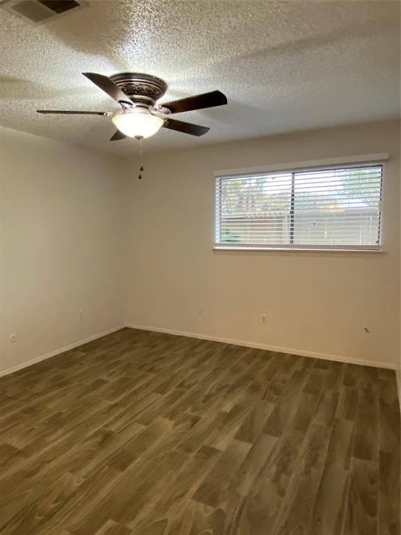 Building Photo - 9365 Pagewood Ln