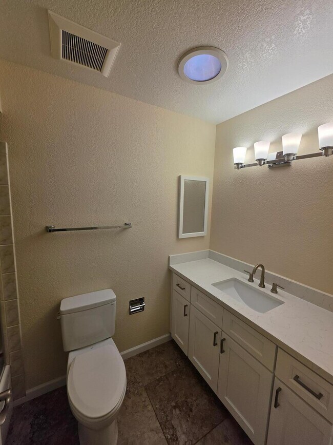 Building Photo - 11158 N 107th Way