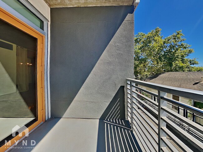 Building Photo - 1818 L St