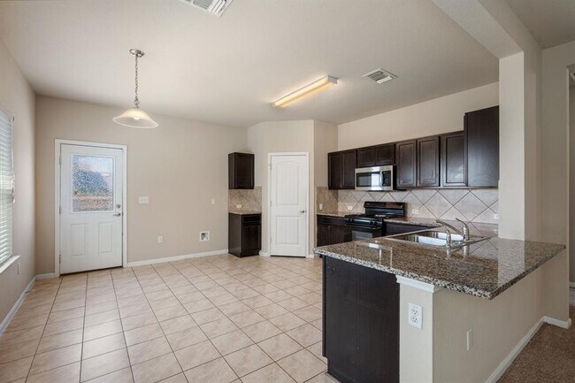 Building Photo - 231 Northern Flicker St