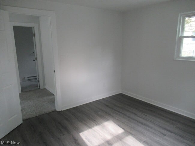 Building Photo - 173 Forest Blvd