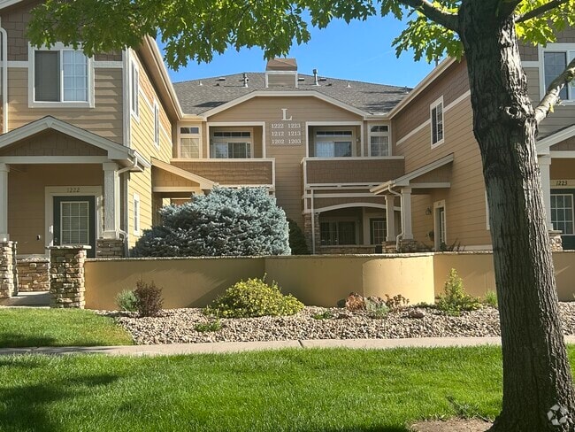Building Photo - 6607 W 3rd St