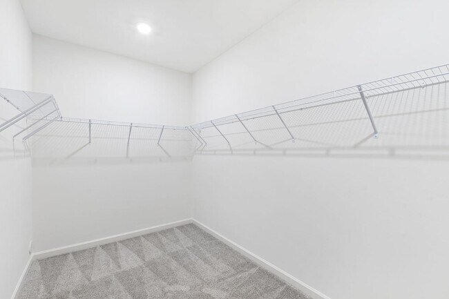 Building Photo - 121 Shadowdale Ln