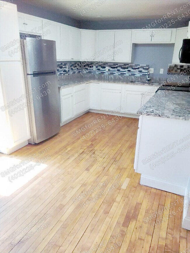 Building Photo - 6124 N 30th St
