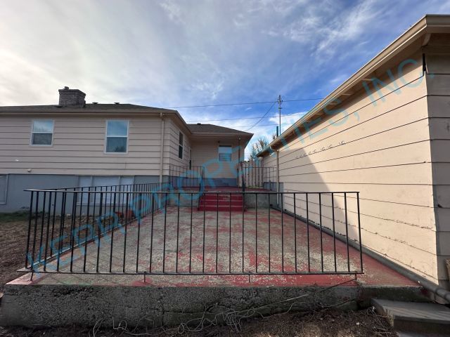 Building Photo - 15790 SE 135th Ave