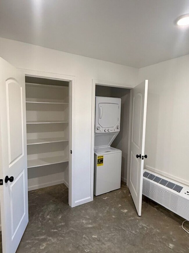 Building Photo - 2526 Hurricane Lake Rd