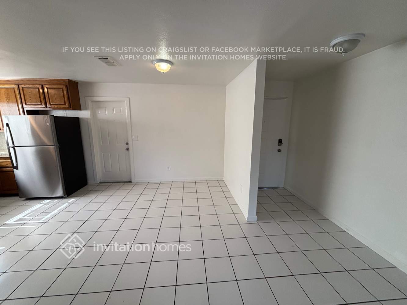 Building Photo - 10720 Paiute Way