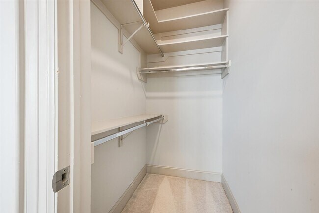 Building Photo - 4004 Feagan St