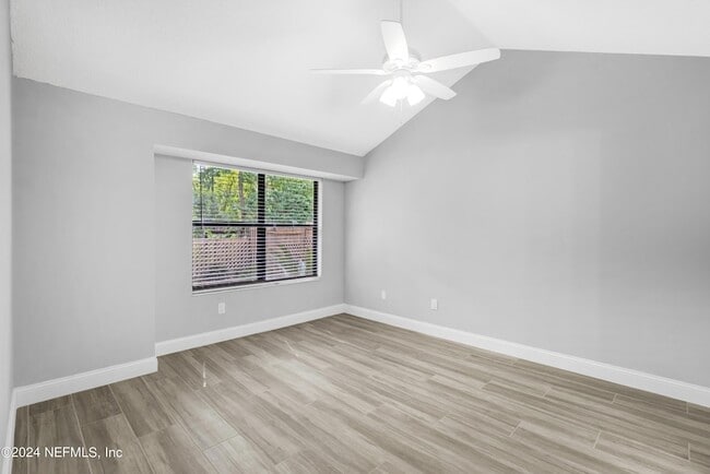 Building Photo - 3912 English Colony Dr S