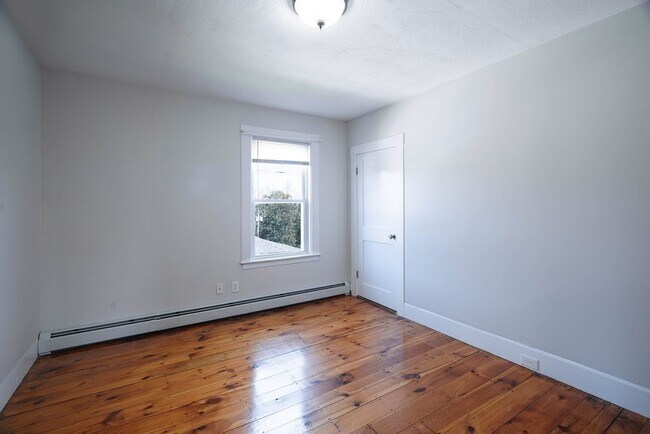 Building Photo - 321 Jefferson Ave