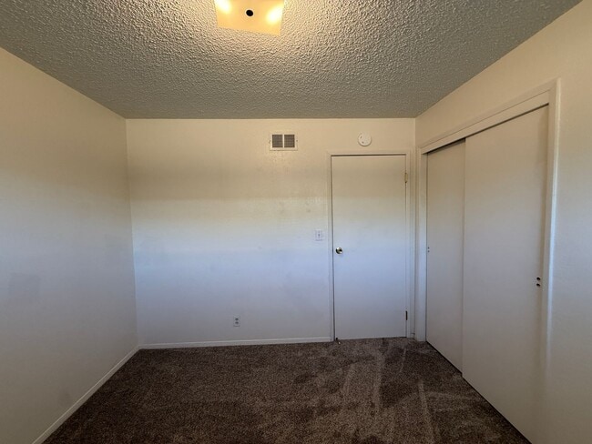 Building Photo - Orcutt Single Story Ranch Style Home Near Waller Park/Highway 135