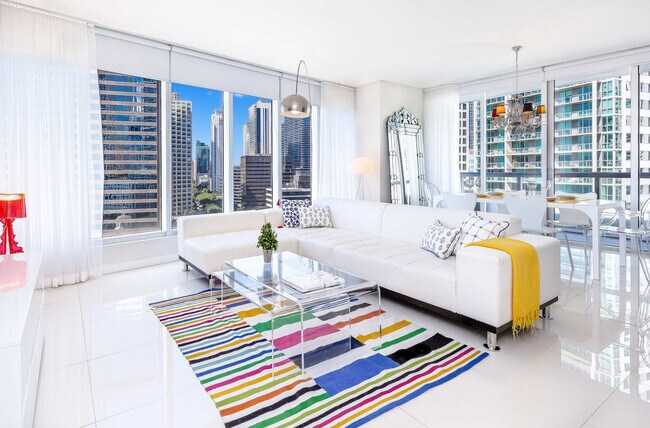 Building Photo - 485 Brickell Ave