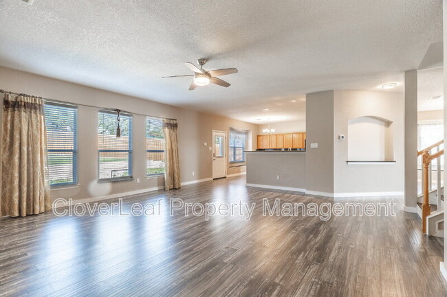 Building Photo - 407 Marbella Vista