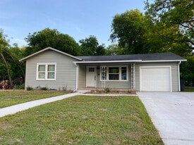 Building Photo - 415 W Rucker St